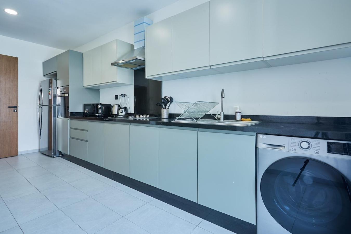 Discover In Our 3-bed Gem With Parking Apartment Casablanca